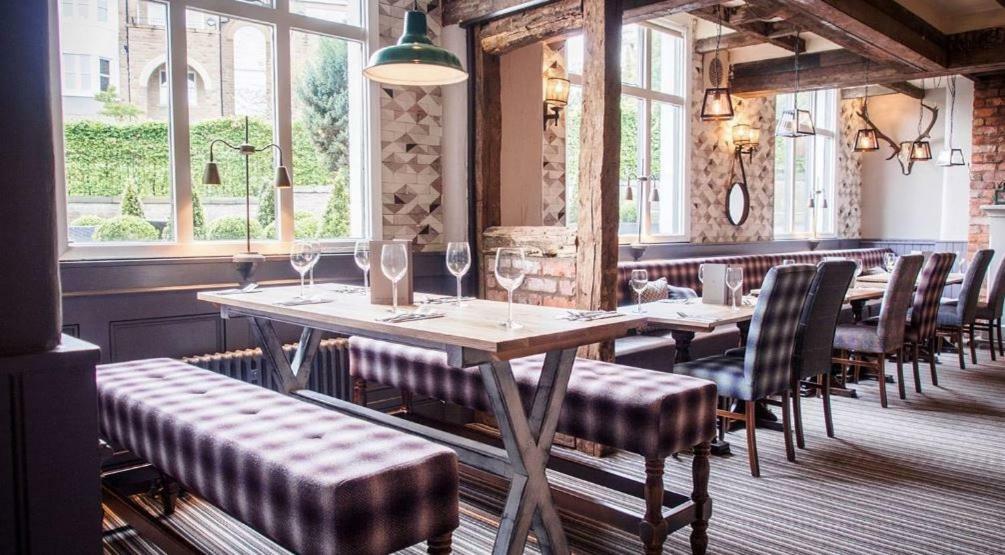 De Trafford Arms By Chef & Brewer Collection Hotel Alderley Edge Buitenkant foto